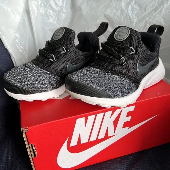 Toddler Nike Prestos EUC - Picture 2 of 7
